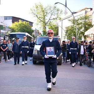 ŞEHİT PİYADE UZMAN ÇAVUŞ YUNUS ÖZTÜRK BALIKESİR'DE TOPRAĞA VERİLDİ - fotoğraf 4