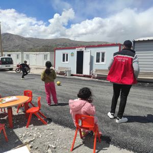 Psikososyal destek ekibimiz her daim sahada. Malatya'daki çalışmalarımız hız kesmeden devam ediyor.  - fotoğraf 8