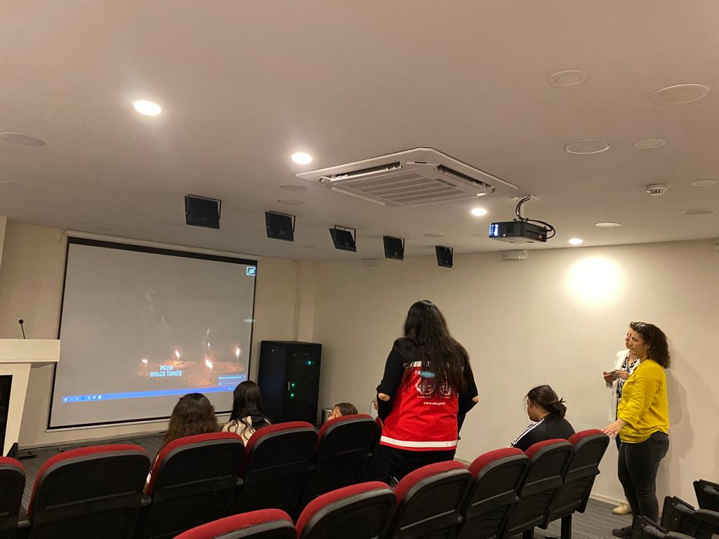#ErdemliSHM, #OkulDestekProjesi çocuklarımıza sinema etkinliği düzenlemiştir.