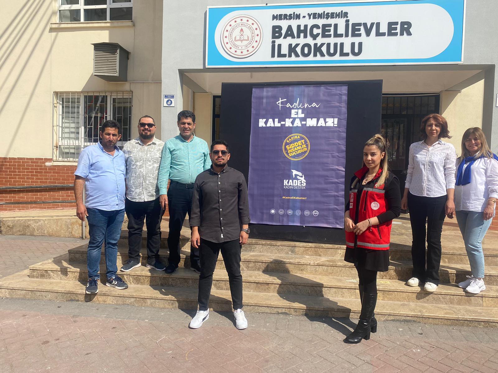 #YenişehirSHM, Bahçelievler İlkokulu Öğretmenlerine yönelik ''6284 Sayılı Kanun, Kadına Yönelik Şiddet ile Erken Yaşta ve Zorla Evlilikle Mücadele''konulu  eğitimler vererek #KADES mobil uygulama bilgilendirmesi yapmıştır.