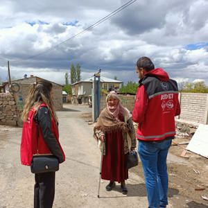 Sosyal, Ekonomik Destek yardımından faydalanan ve Evde Bakım hizmetlerinden yararlanan ailelerimiz ziyaret edildi. - fotoğraf 4