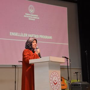 Engelliler Haftası Kapsamında Düzenlenen Etkinlikte Bakanlığımız Hizmet Modellerinden Yararlanan Çocuklarımızın Performansları Göz Doldurdu - fotoğraf 5