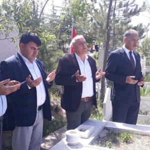 İl Müdürümüz Halit Açar şehitlerimizin kabirlerini ziyaret etti - fotoğraf 2