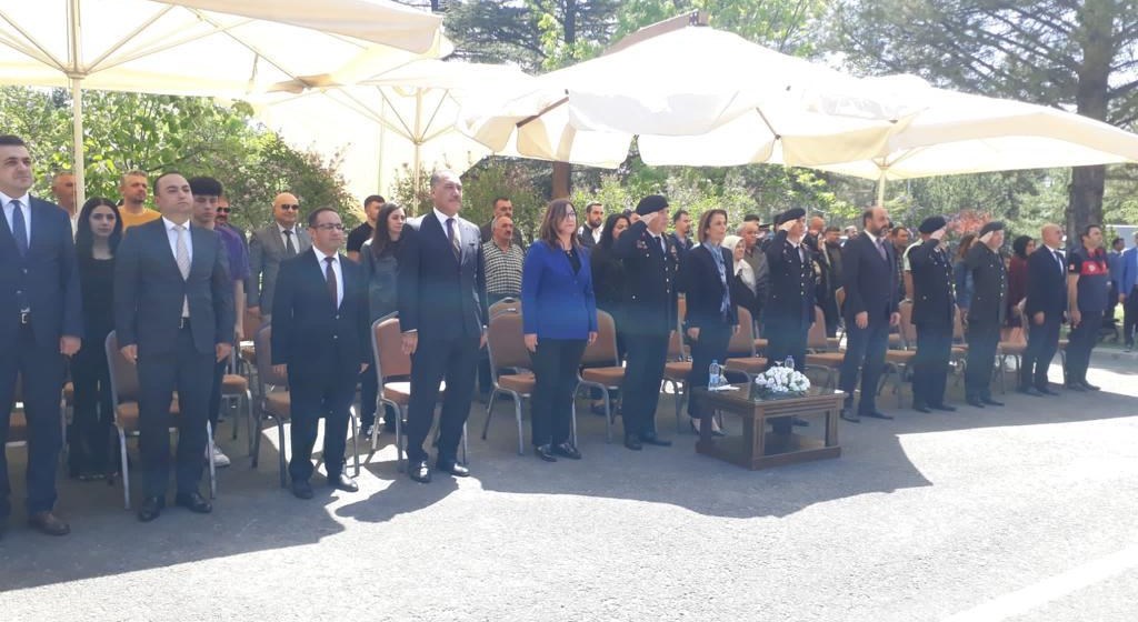 İl Müdürümüz Engelliler Haftası nedeniyle Nevşehir İl Jandarma Komutanlığı tarafından düzenlenen “Temsili Askerlik Törenine” katıldı