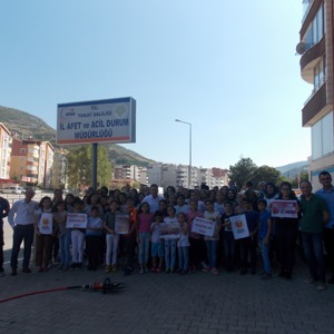 Çocuk Evleri Koordinasyon Merkezi Müdürlüğünde Görev Yapan Personele ve Çocuklarımıza Yönelik ''Afet Bilinci Eğitimi'' Verildi  - fotoğraf 1