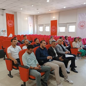 Engelli Evde Bakım Yardımı Yönetmeliği değerlendirme toplantısı, İl Müdürlüğümüz ve Bitlis Sosyal Hizmet Merkezi Müdürlüğü personellerinin katılımı ile gerçekleştirilmiştir. - fotoğraf 2