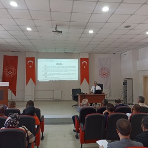 Engelli Evde Bakım Yardımı Yönetmeliği değerlendirme toplantısı, İl Müdürlüğümüz ve Bitlis Sosyal Hizmet Merkezi Müdürlüğü personellerinin katılımı ile gerçekleştirilmiştir. - fotoğraf 3
