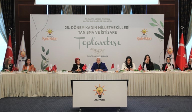 Bakanımız Göktaş, AK Parti 28. Dönem Kadın Milletvekilleri Tanışma ve İstişare Toplantısı'na Katıldı