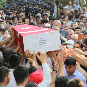 Şehit P. Uzm. Onb. Yasin SARI Törenle Defnedildi - fotoğraf 2