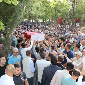Şehit P. Uzm. Onb. Yasin SARI Törenle Defnedildi - fotoğraf 3