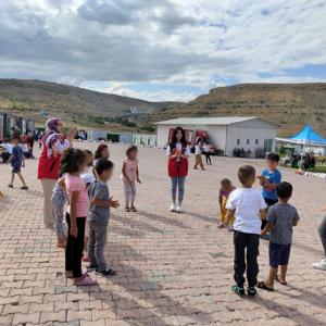 Malatya'daki çalışmalarımız hız kesmeden devam ediyor. Psikososyal destek ekibimiz her daim sahada - fotoğraf 4