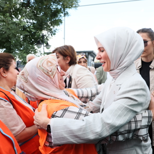 Aile ve Sosyal Hizmetler Bakanımız Göktaş Diyarbakır Annelerini Ziyaret Etti - fotoğraf 8
