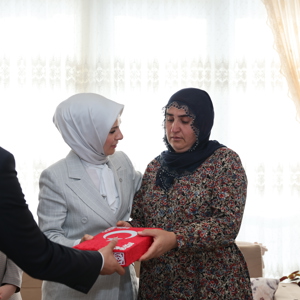 Aile ve Sosyal Hizmetler Bakanımız Göktaş Diyarbakır Annelerini Ziyaret Etti - fotoğraf 20