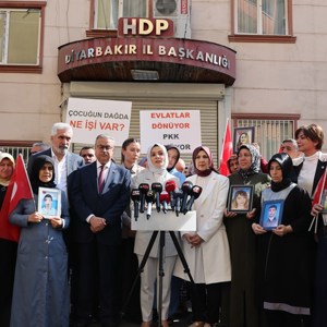 Aile ve Sosyal Hizmetler Bakanımız Göktaş Diyarbakır Annelerini Ziyaret Etti - fotoğraf 1