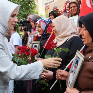 Aile ve Sosyal Hizmetler Bakanımız Göktaş Diyarbakır Annelerini Ziyaret Etti - fotoğraf 6