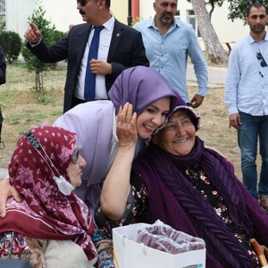 Aile ve Sosyal Hizmetler Bakanımız Göktaş, Darülaceze ve Huzurevi Sakinleriyle Bayramlaştı - fotoğraf 5