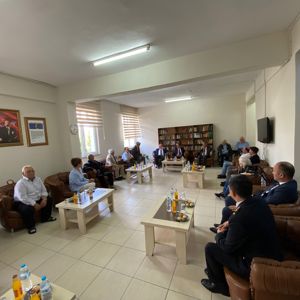Valimiz Sayın Birol EKİCİ, Müdürlüğümüzden Hizmet Almakta olan Kıymetli Büyüklerimizle Bayramlaştı. - fotoğraf 5