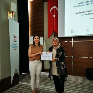 Kadınların Kooperatifler Yoluyla Güçlendirilmesi Projesi kapsamındaki eğitim programı gerçekleştirildi. - fotoğraf 4