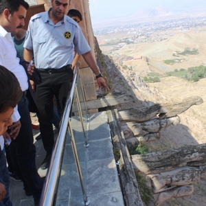 AĞRI İL ÇOCUK HAKLARI KOMİTESİNDEN ÇOCUKLARA DOĞUBAYAZIT GEZİSİ  - fotoğraf 4