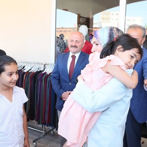 Aile ve Sosyal Hizmetler Bakanımız Göktaş Bayramın Son Gününde Adıyaman’da Depremzedelerle Bir Araya Geldi - fotoğraf 9