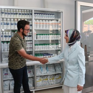Aile ve Sosyal Hizmetler Bakanımız Göktaş Bayramın Son Gününde Adıyaman’da Depremzedelerle Bir Araya Geldi - fotoğraf 12