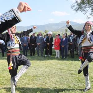Bakanımız Mahinur Özdemir Göktaş, 64. Uluslararası Akşehir Nasreddin Hoca Şenlikleri’ne Katıldı - fotoğraf 3
