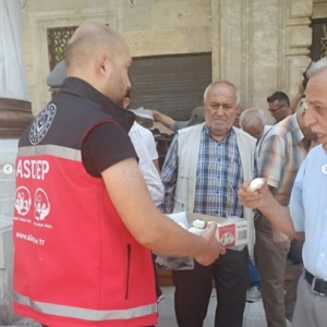 15 Temmuz Demokrasi ve Milli Birlik Günü etkinlikleri kapsamında öğle namazında II.Beyazid Camiinde Mevlid-i Şerif okundu. - fotoğraf 2
