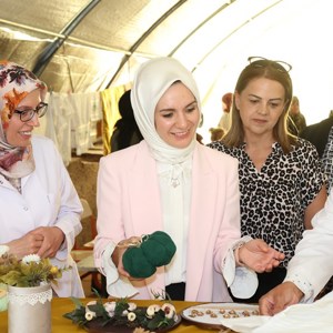 Aile ve Sosyal Hizmetler Bakanımız Göktaş Malatya’da Depremzedelerle Bir Araya Geldi - fotoğraf 3