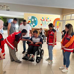“Aşalım Engelleri Birlikte Kütahya” kermesinden elde edilen gelirler Hatay’daki engellilere umut oldu. - fotoğraf 3