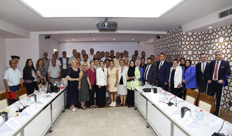 İzmir İlinde Koruyucu ve Önleyici Hizmetlerin Geliştirilmesi Amacıyla Muhtarlar İstişare Toplantısı Gerçekleştirildi