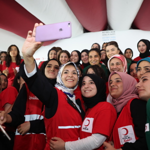 Bakanımız Mahinur Özdemir Göktaş, Kızılay Heybeliada Depremzede Kız Çocukları Gençlik Vakfı Kapanış Programı’na Katıldı - fotoğraf 1