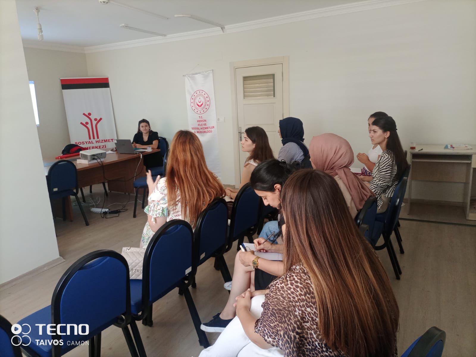 #MersinŞÖNİM tarafından SHM'lerimizde bulunan 'Kadın İrtibat Personeli'mize '6284 Tedbir İzleme Çalışmaları, AİŞ Formlarının Etkin Kullanımı ve Yapılan Mesleki Çalışmalar' hakkında eğitim düzenlendi. 