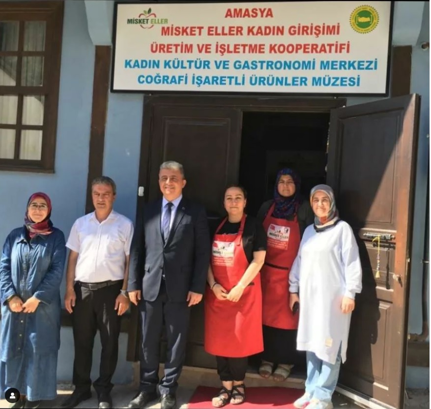İl Müdürümüz İbrahim BAŞ,Amasya Misket Eller Kadın Girişimi Üretim ve İşletme Kooperatifini ziyaret etti.