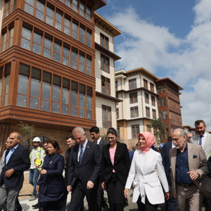 Bakanımız Mahinur Özdemir Göktaş: “Yeni Darülaceze Sosyal Hizmet Şehrimiz Türkiye Yüzyılı'na damgasını vuran vizyoner bir proje olacak” - fotoğraf 2
