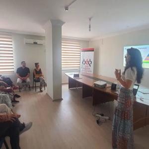 Anamur ve Mut SHM ile Silifke Huzurevi personellerimize #TBM formatörümüz Sosyal Çalışmacı Dilek EROL tarafından "Madde Bağımlılığıyla Mücadele" eğitimi verildi. #TürkiyeBağımlılıklaMücadele  - fotoğraf 1