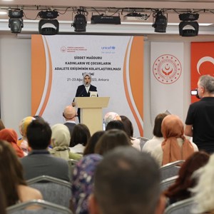 Aile ve Sosyal Hizmetler Bakanımız Göktaş: “Temel ilkemiz kadına yönelik şiddete karşı sıfır toleranstır” - fotoğraf 2