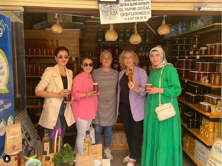 Amasya Toprak Kadın Girişim Üretim ve İşletme Kooperatifini ziyaret ettik.