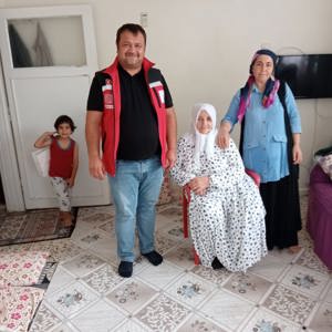 #30AğustosZaferBayramı'nda vatanımız uğruna canını ortaya koyan aziz şehitlerimizin ailelerini ve kahraman gazilerimizi ziyaret ettik. 🇹🇷  📍Tarsus - fotoğraf 1