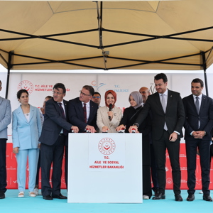 Bakanımız Mahinur Özdemir Göktaş Van'da 100 Aile Destek Merkezi’nin Açılışını Yaptı - fotoğraf 20