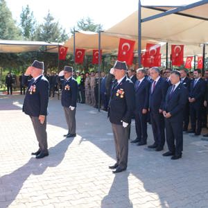 19 Eylül Gaziler Günü Dolayısıyla Düzenlenen Çelenk Sunma Törenine Katıldık. - fotoğraf 8