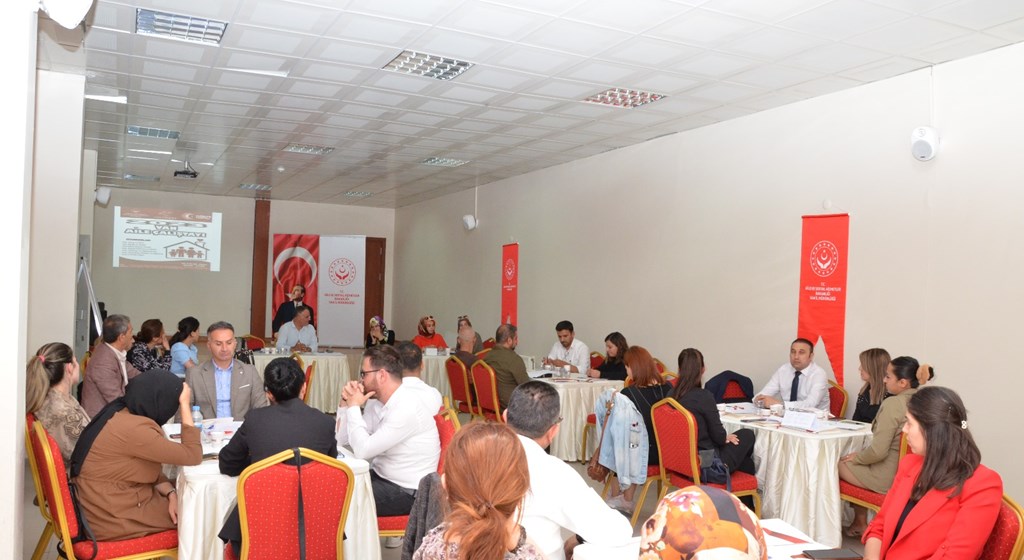 Van’da Aile Çalıştayı Düzenlendi