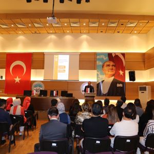 “Güçlü Ailenin Toplum İçin Önemi” Konulu Aile Çalıştayı Gerçekleştirildi - fotoğraf 2