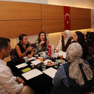 “Güçlü Ailenin Toplum İçin Önemi” Konulu Aile Çalıştayı Gerçekleştirildi - fotoğraf 4