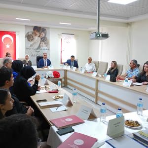 Nevşehir’de ‘Türkiye Yüzyılında Güçlü Aile Mutlu bireyler’ Aile Çalıştayı düzenlendi - fotoğraf 35