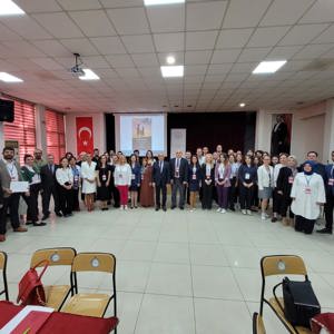 İlimizde "Türkiye Yüzyılında Mutlu Aile, Güçlü Toplum" temalı Aile Çalıştayı düzenlenmiştir. - fotoğraf 13