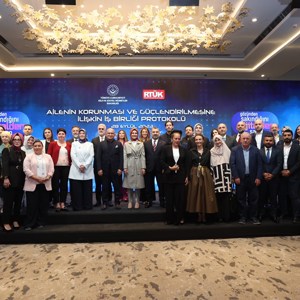 Ailenin Korunması ve Güçlendirilmesine İlişkin İş Birliği Protokolü İmzalandı - fotoğraf 2