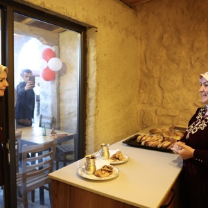 Bakanımız Mahinur Özdemir Göktaş  5. Uluslararası GastroAfyon Turizm ve Lezzet Festivali’nin Açılışına Katıldı	 - fotoğraf 17