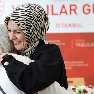 Aile ve Sosyal Hizmetler Bakanımız Göktaş, Maltepe Huzurevi Sakinleriyle Bir Araya Geldi - fotoğraf 2