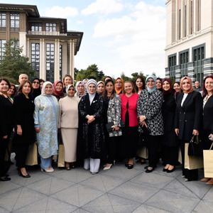Emine Erdoğan Hanımefendi ve Bakanımız Mahinur Özdemir Göktaş Gönül Elçileri Programına Katıldı - fotoğraf 8
