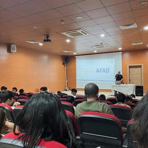 İl Müdürlüğümüze bağlı Kuruluşlarımızda koruma ve bakım altında bulunan çocuklarımız ile çocuk koruma ve bakım alanında çalışan personele yönelik afet kültürü ve bilinci geliştirme eğitimleri verildi. - fotoğraf 3